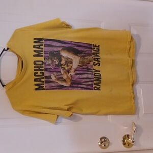 Randy Macho Man Savage WWE Printed graphics t Size L. Pre-owned